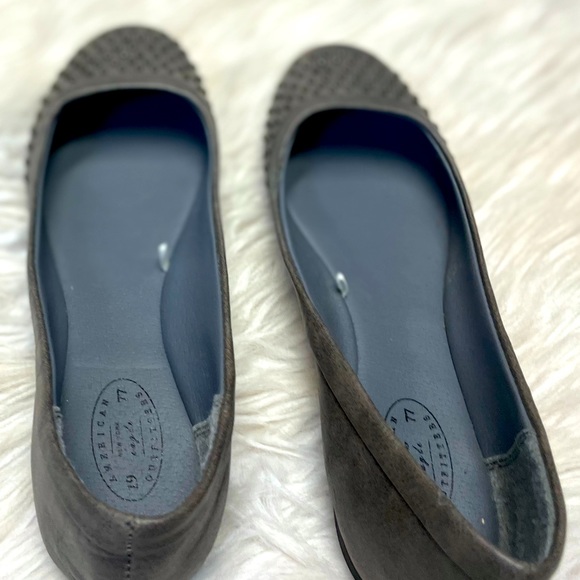 American Eagle Flats Grey Sz 6 - Picture 3 of 7